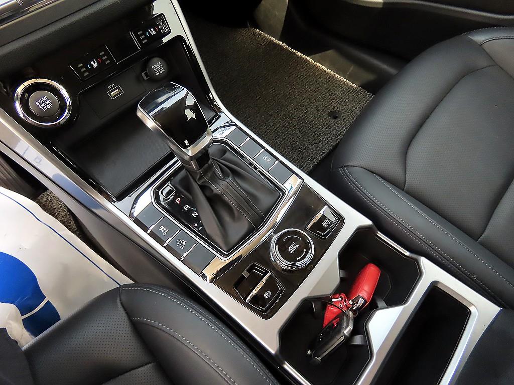 Ssangyong Korando - Vista 10