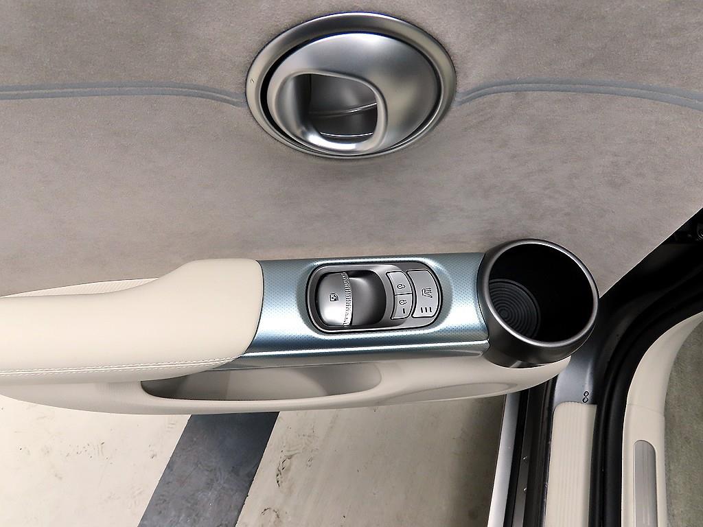 Genesis GV60 - Vista 12