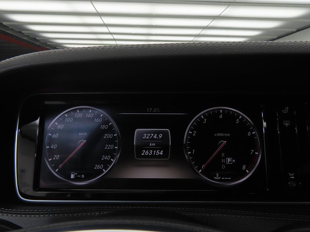 Mercedes Benz S Class - Vista 9