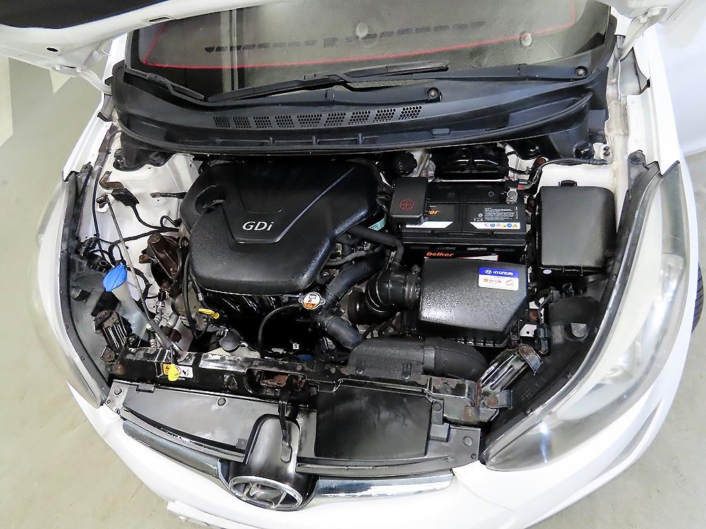 HYUNDAI Avante 2015 Blanco - Importación desde Corea - HF Imports Iquique - Foto 18