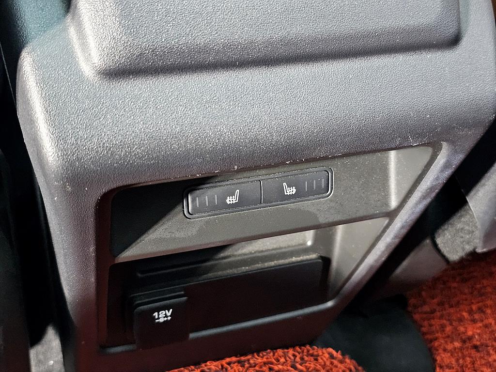 Land Rover Discovery Sports - Vista 12