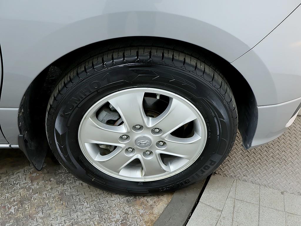 HYUNDAI Starex 2019 Gris - Importación desde Corea - HF Imports Iquique - Foto 8