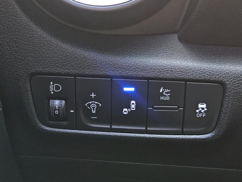 HYUNDAI Kona 2018 Blanco - Importación desde Corea - HF Imports Iquique - Foto 15