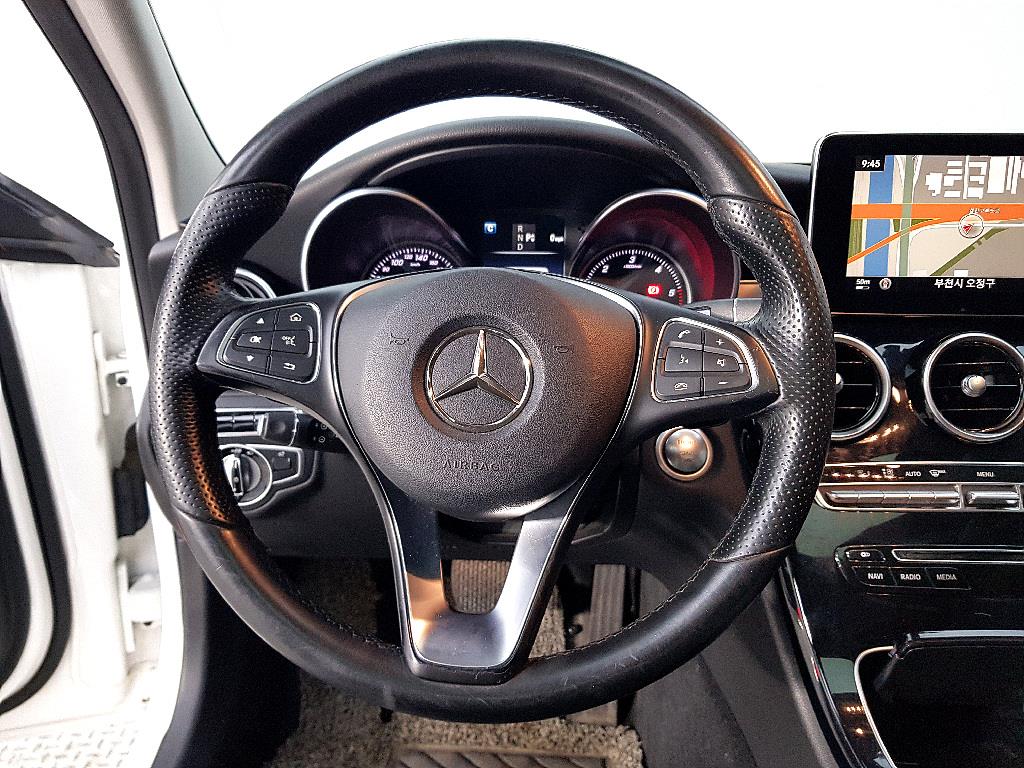 Mercedes Benz C Class - Vista 11
