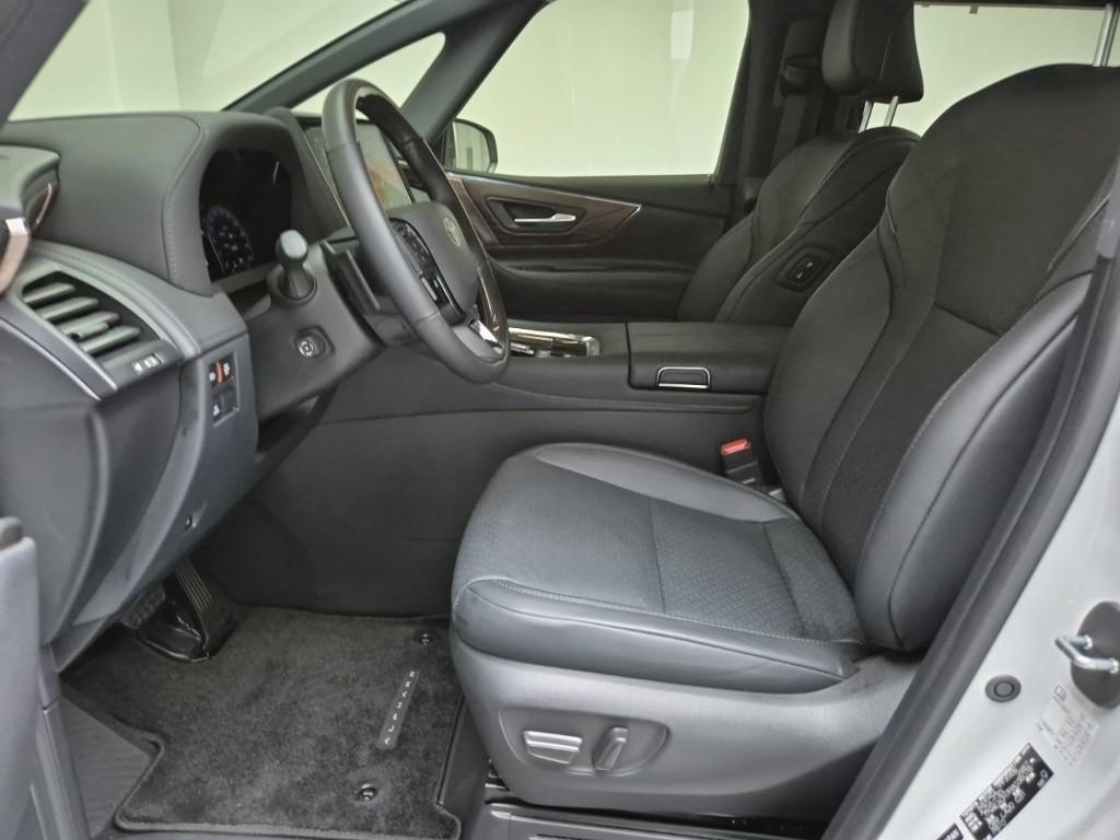Toyota Alphard - Vista 11