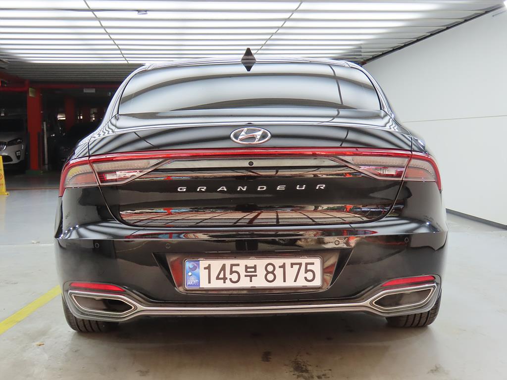 HYUNDAI Grandeur - Vista 3