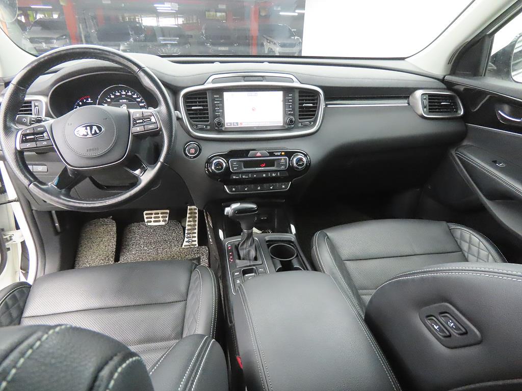 KIA Sorento - Vista 7