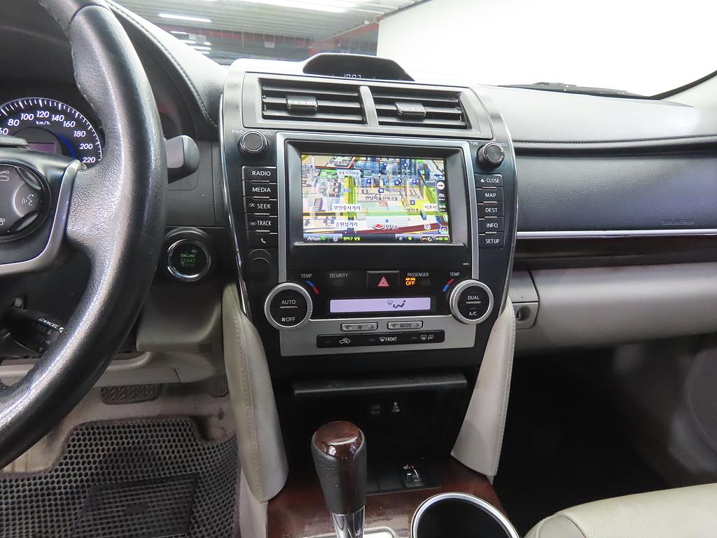Toyota Camry - Vista 10