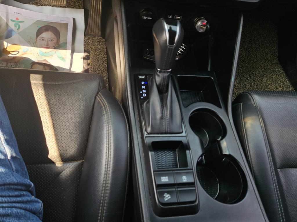 HYUNDAI Tucson - Vista 10