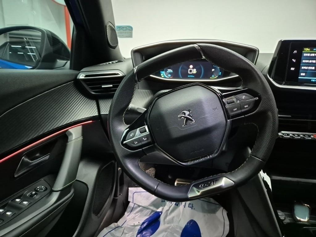 Peugeot 2008 - Vista 9