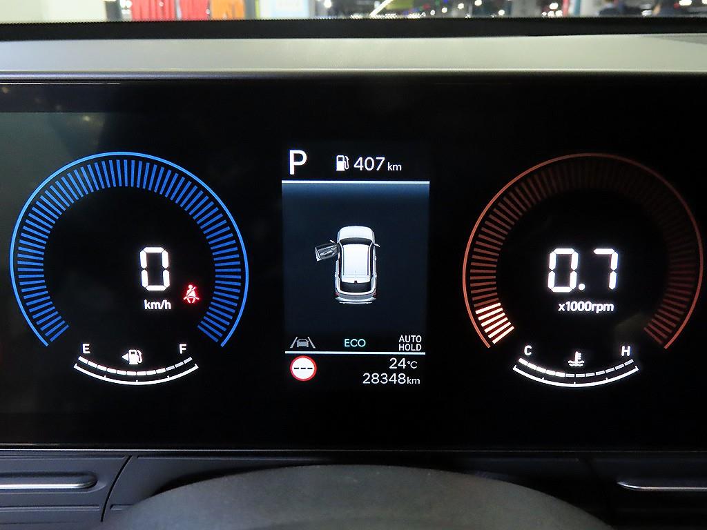 HYUNDAI Kona - Vista 9