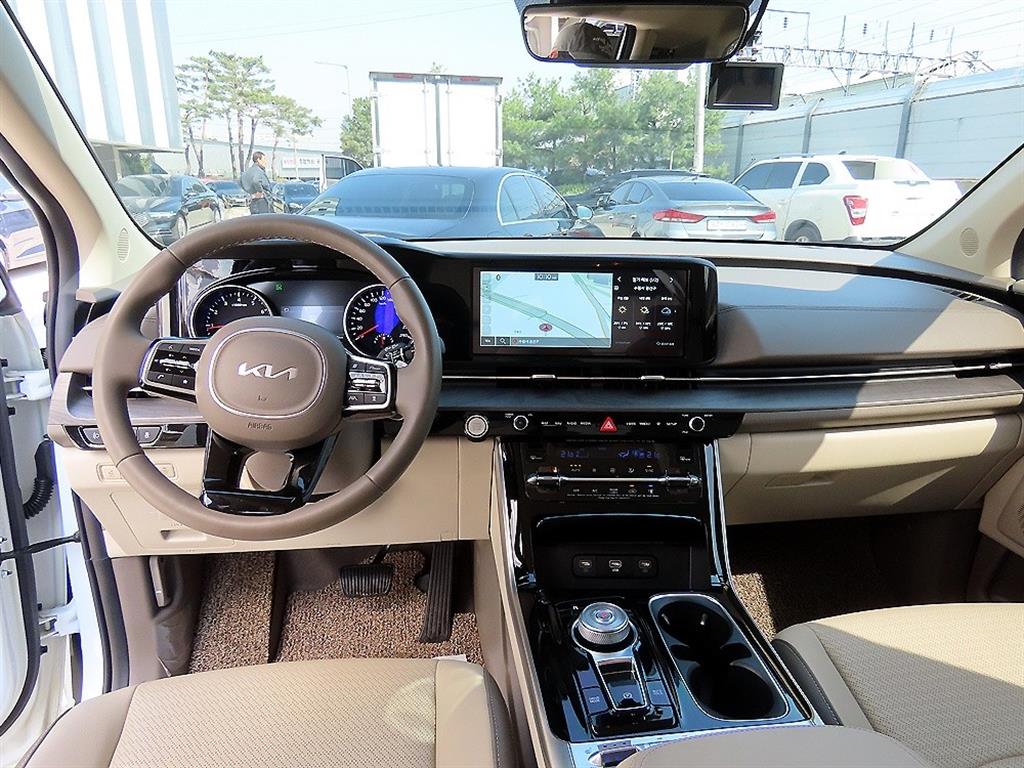 KIA Carnival - Vista 7