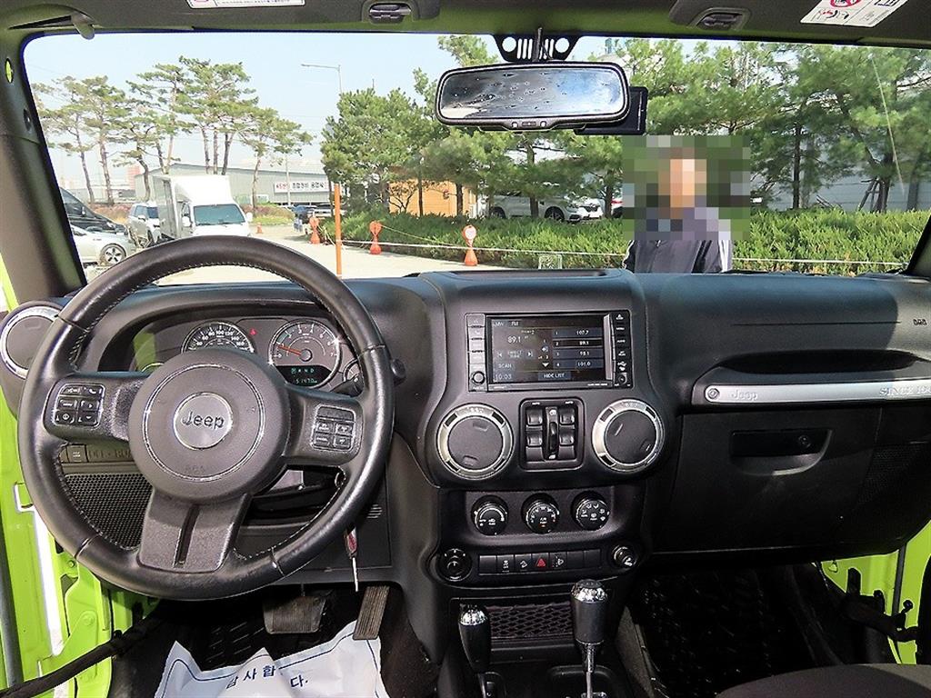 Jeep Wrangler - Vista 7