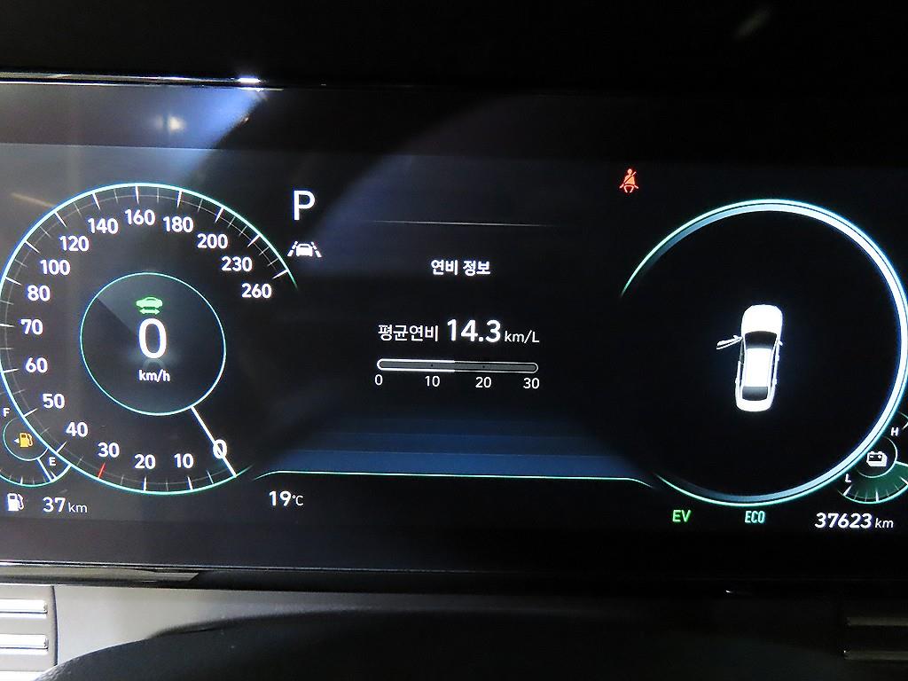 HYUNDAI Grandeur - Vista 9