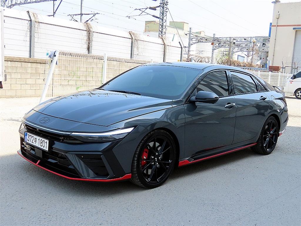 HYUNDAI Avante - Vista 2