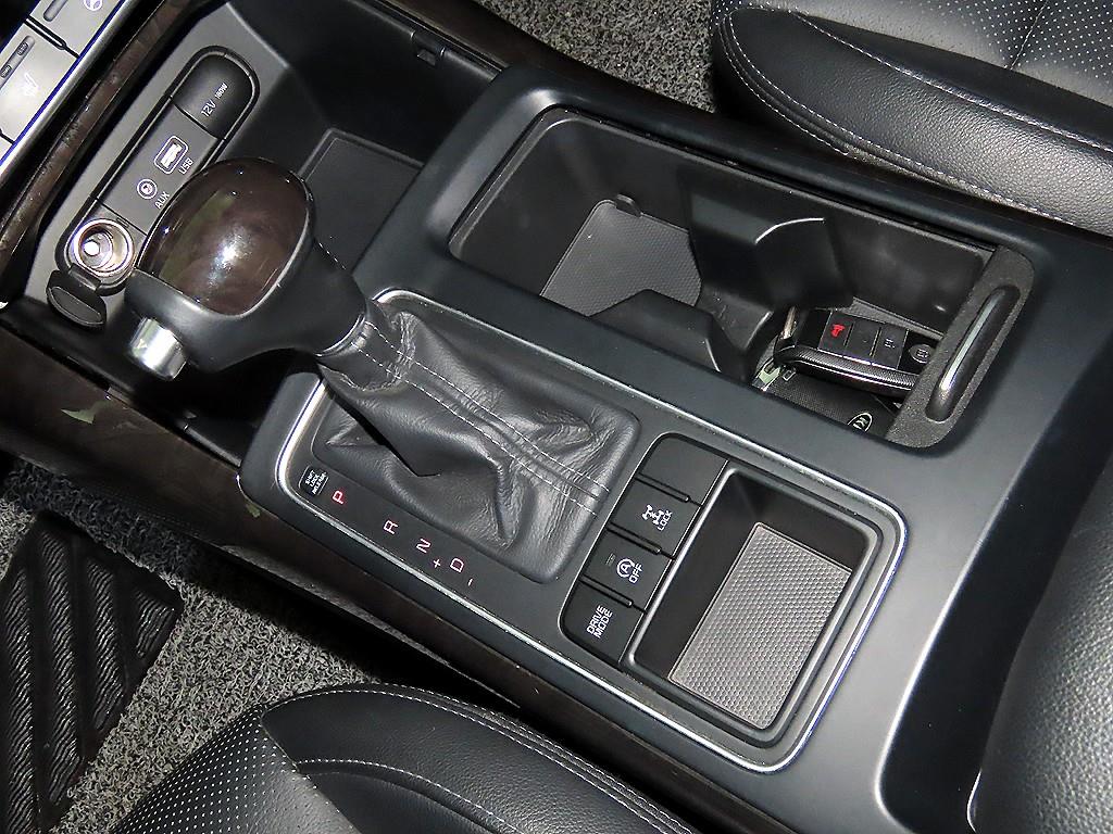 KIA Sorento - Vista 12