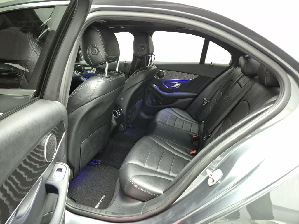 Mercedes Benz C Class - Vista 10