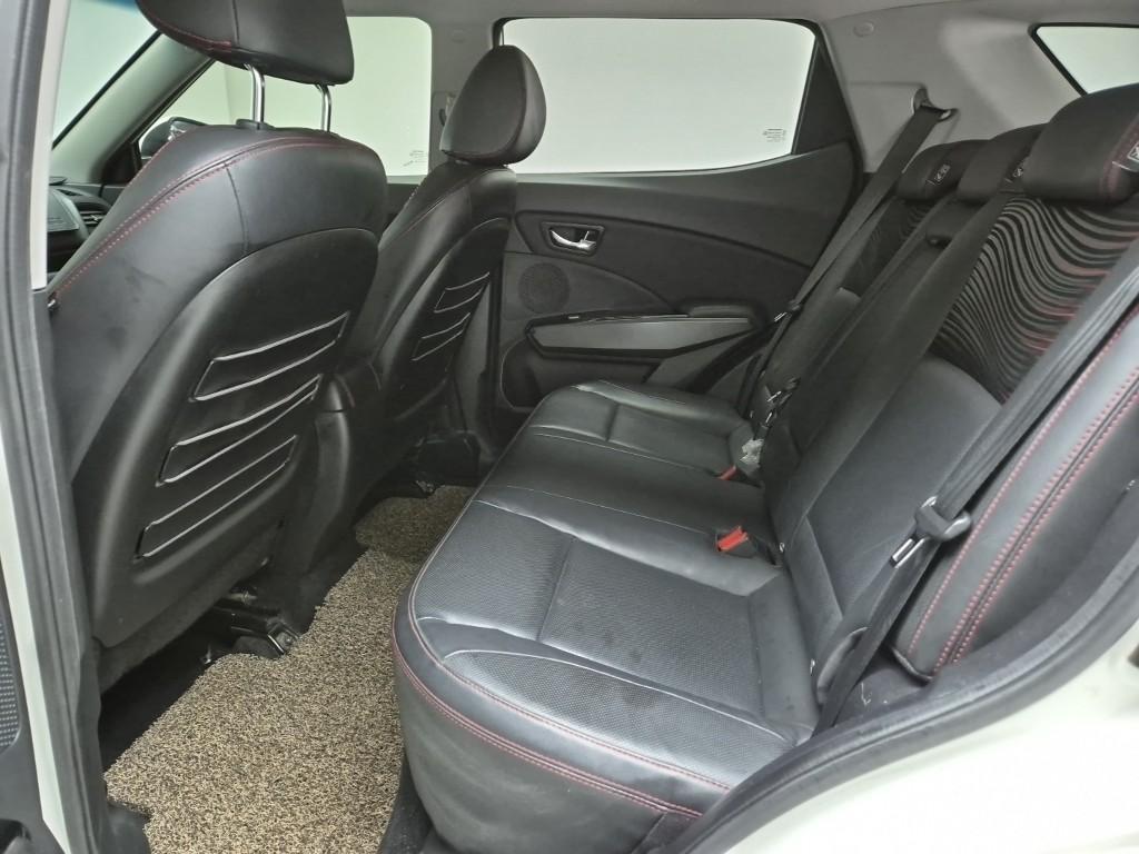 Ssangyong Tivoli 2018 Blanco - Importación desde Corea - HF Imports Iquique - Foto 18