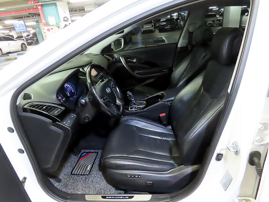 HYUNDAI Grandeur - Vista 6