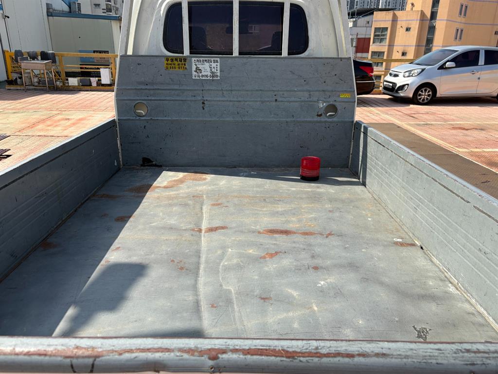 Small Truck Cargo (small) - Vista 5
