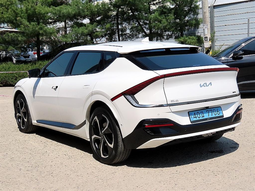 KIA EV6 - Vista 3