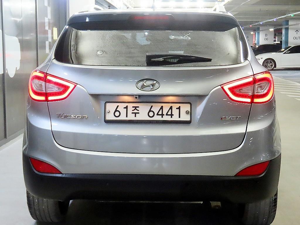 HYUNDAI Tucson - Vista 5