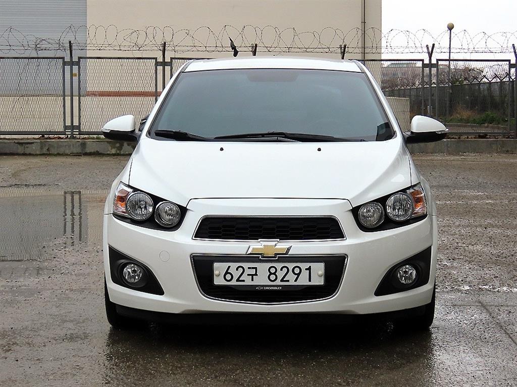 Chevrolet Abeo 2015 Blanco - Importación desde Corea - HF Imports Iquique - Foto 1