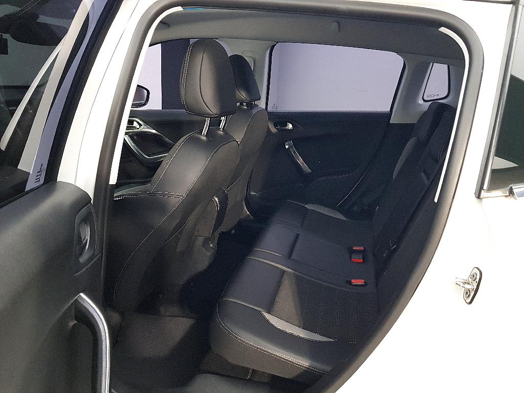 Peugeot 2008 - Vista 8