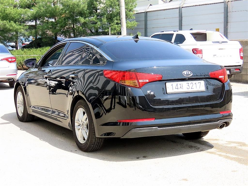 KIA K5 - Vista 3