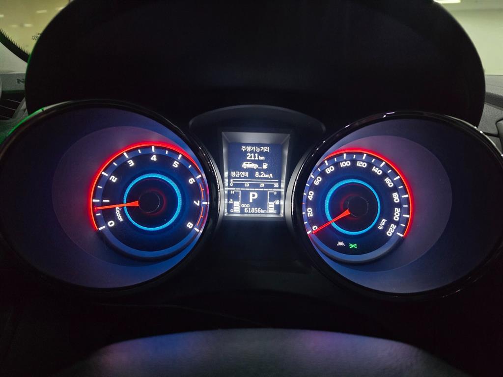 Ssangyong Tivoli - Vista 9