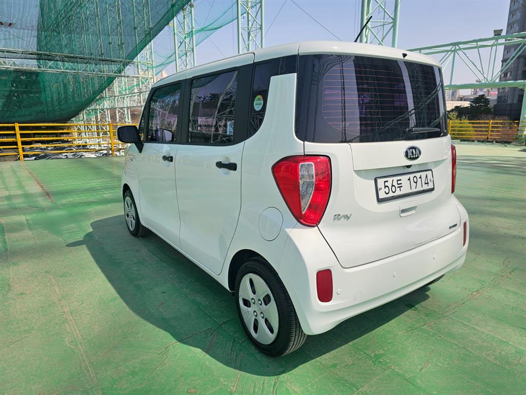 KIA Ray - Vista 4