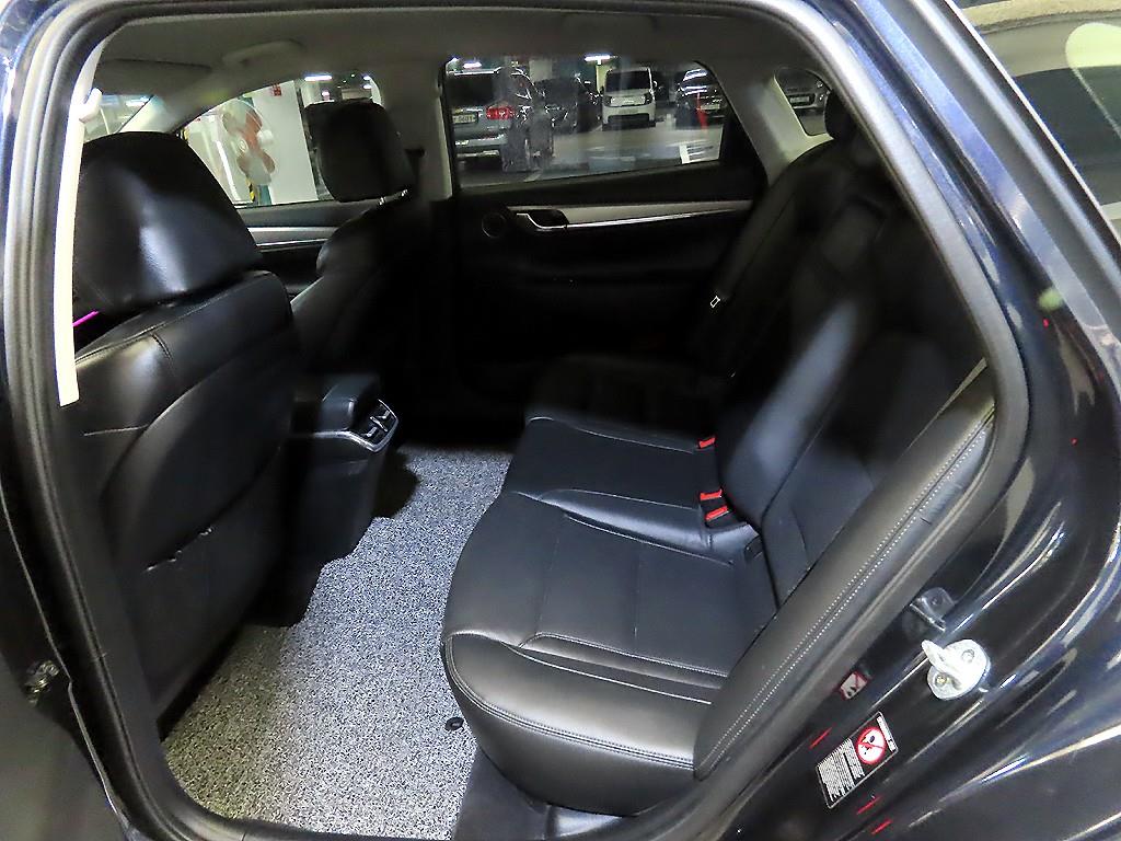 HYUNDAI Grandeur - Vista 7