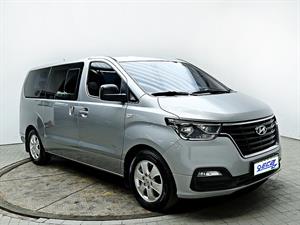 HYUNDAI Starex - Vista 4
