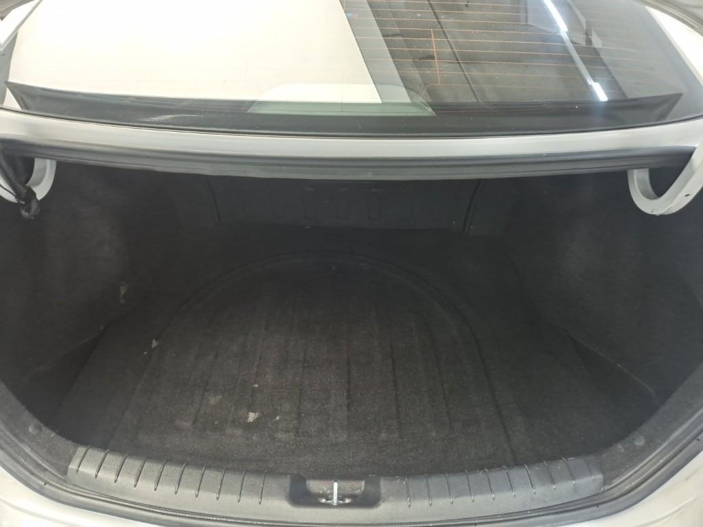 HYUNDAI Avante 2016 Blanco - Importación desde Corea - HF Imports Iquique - Foto 18