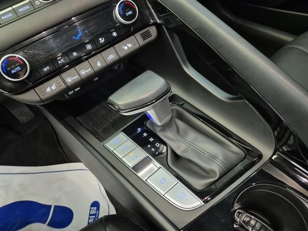 HYUNDAI Avante 2023 Blanco - Importación desde Corea - HF Imports Iquique - Foto 14