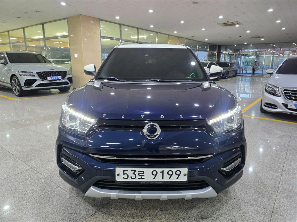 Ssangyong Tivoli - Vista 2