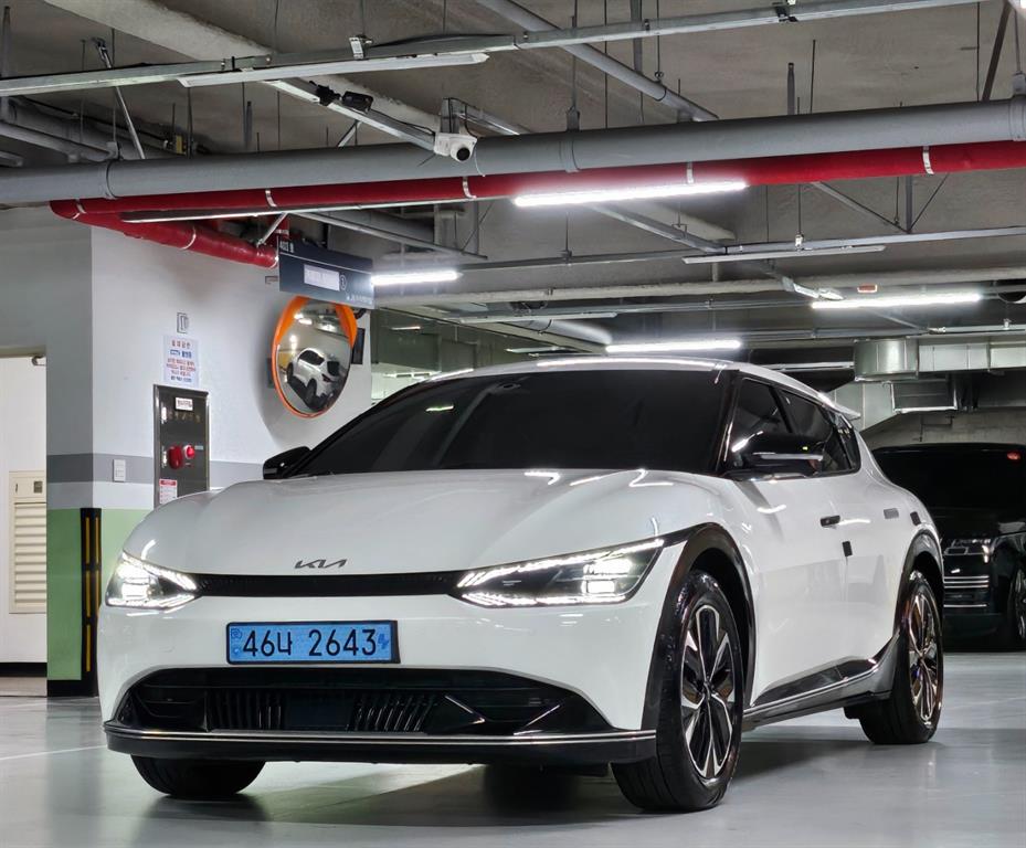 KIA EV6 2022 Blanco - Importación desde Corea - HF Imports Iquique - Foto 1