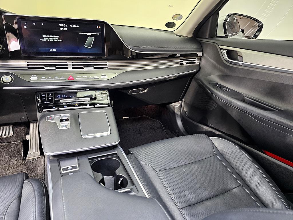 HYUNDAI Grandeur - Vista 10