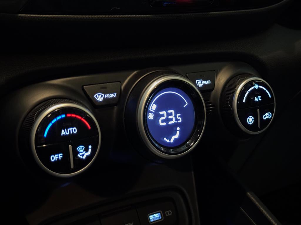 HYUNDAI Venue - Vista 11