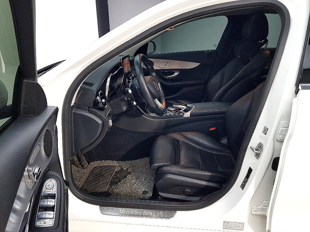 Mercedes Benz C Class - Vista 7