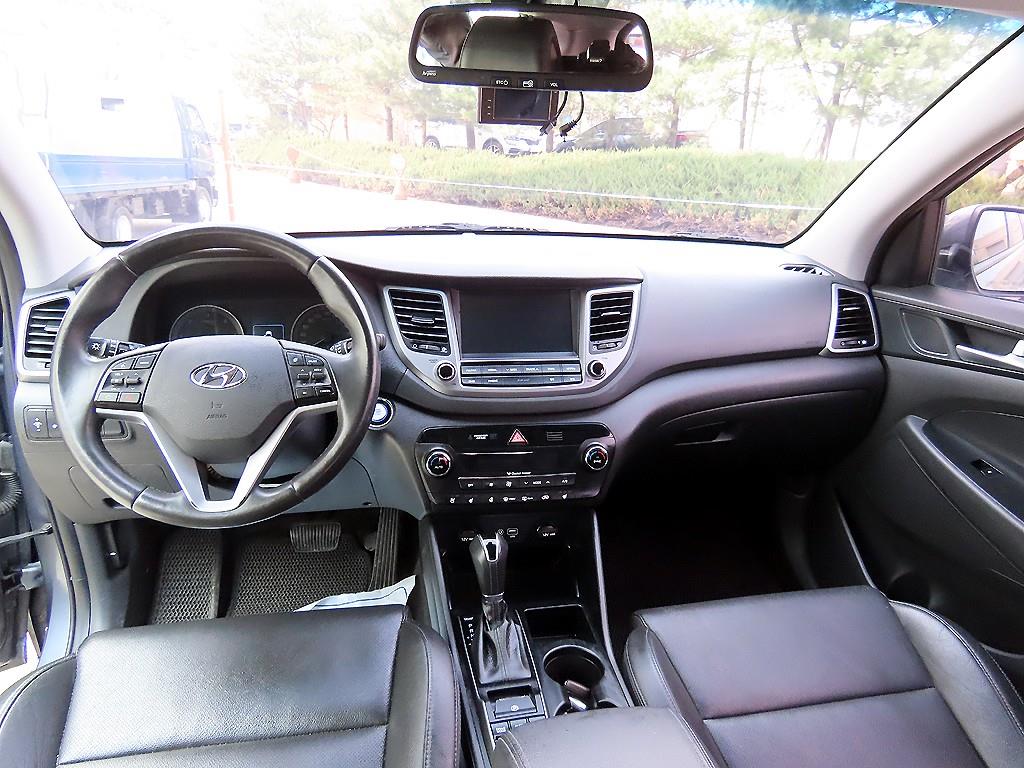 HYUNDAI Tucson - Vista 7