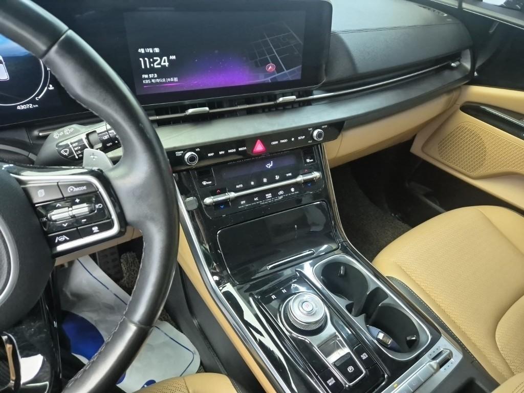 KIA Carnival - Vista 10