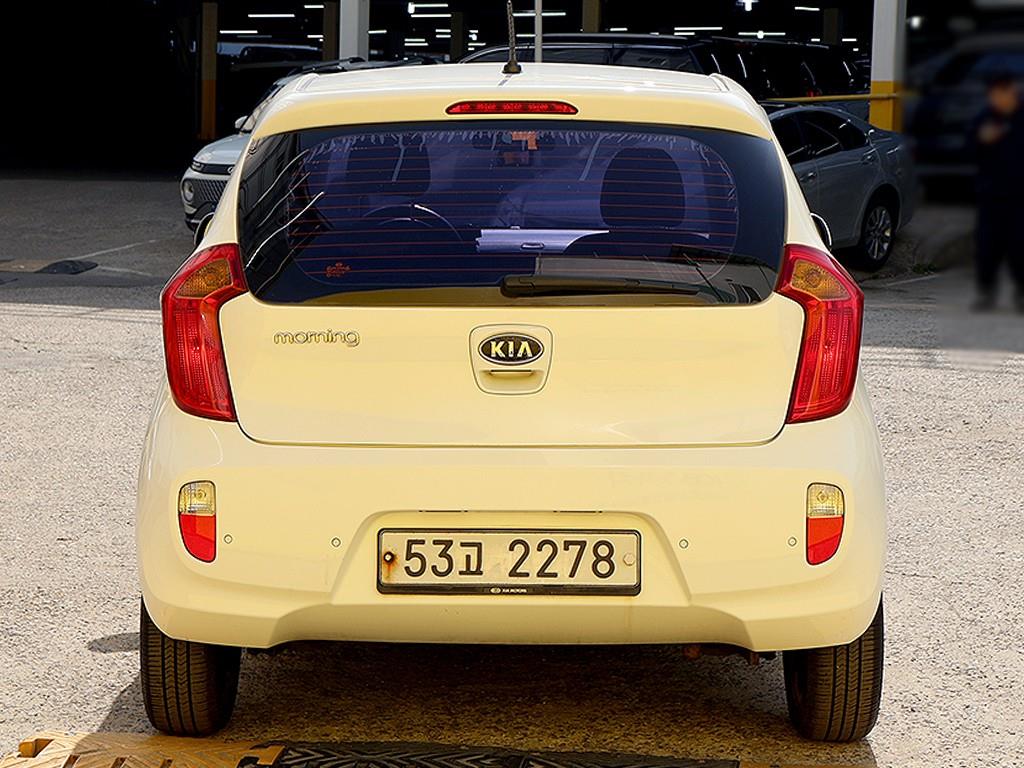 KIA Morning - Vista 5