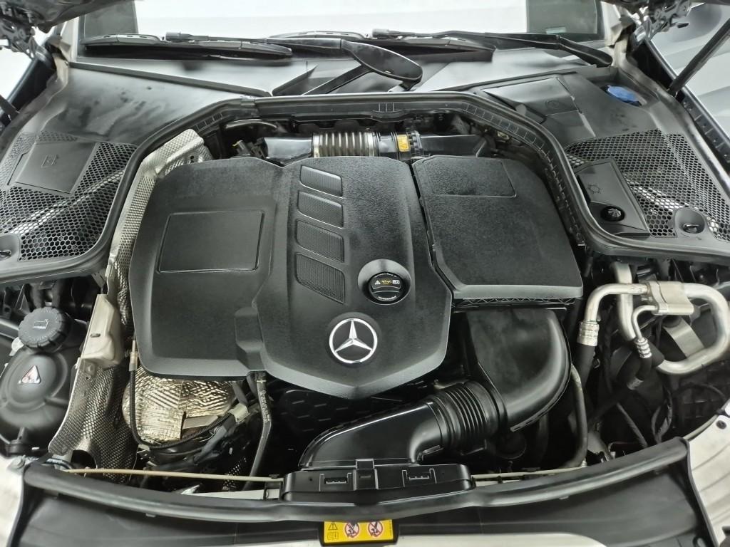 Mercedes Benz C Class 2019 Gris - Importación desde Corea - HF Imports Iquique - Foto 16