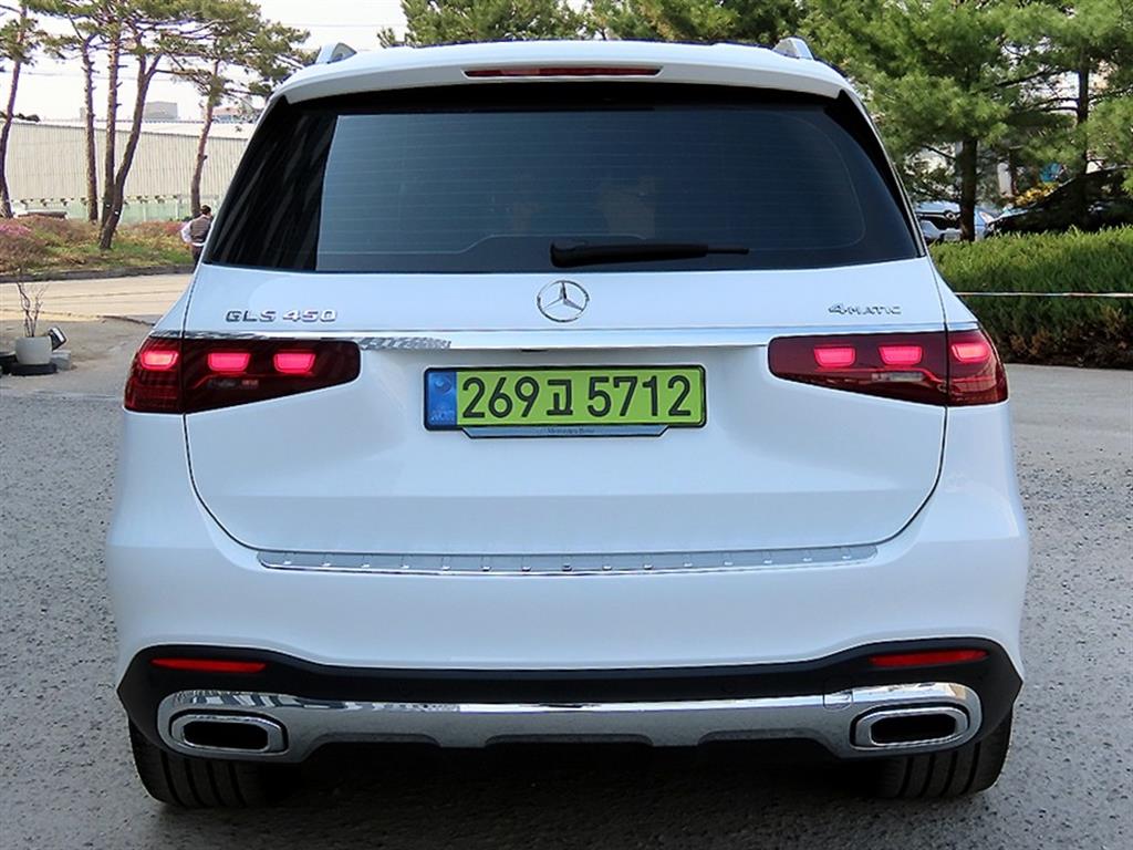 Mercedes Benz GLS Class - Vista 4