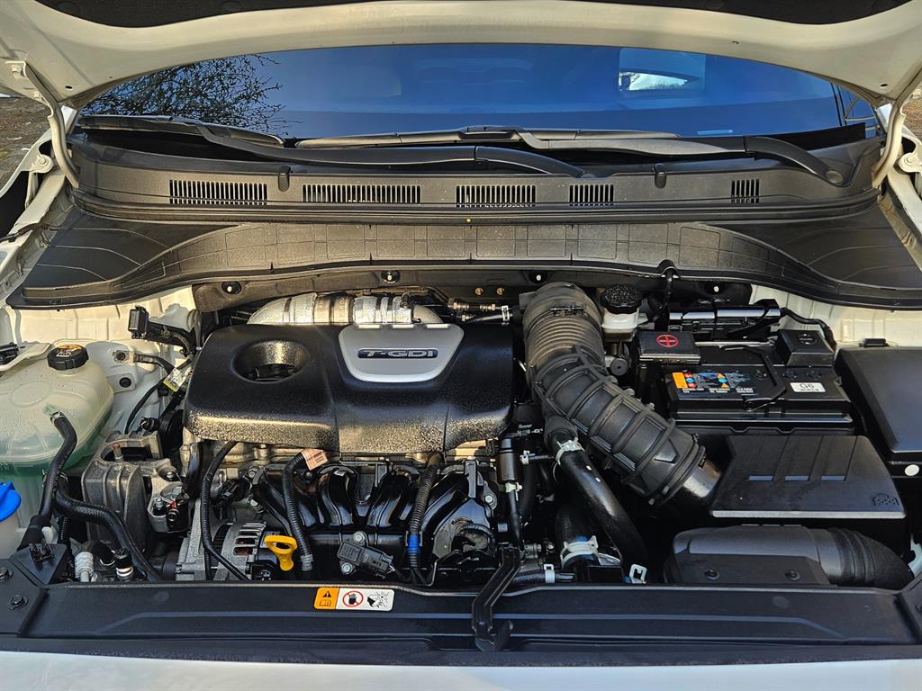 HYUNDAI Kona - Vista 7