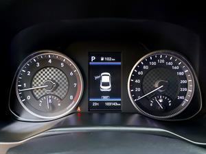 HYUNDAI Avante - Vista 12