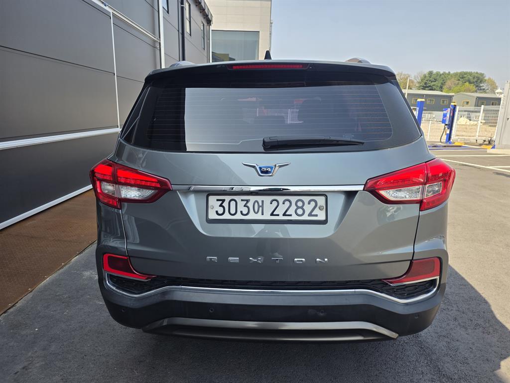 Ssangyong Rexton - Vista 4