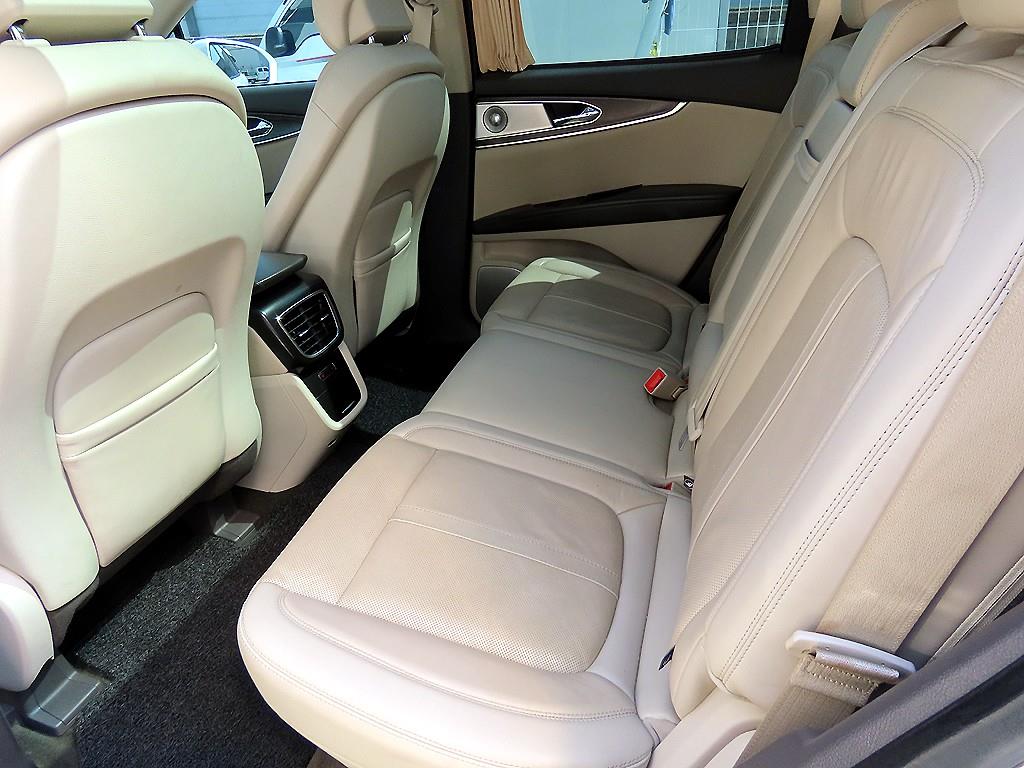 Lincoln Nautilus - Vista 6