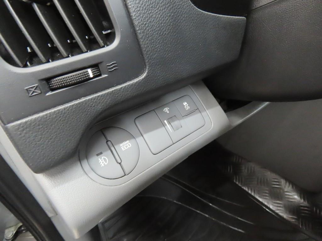 HYUNDAI Starex - Vista 8